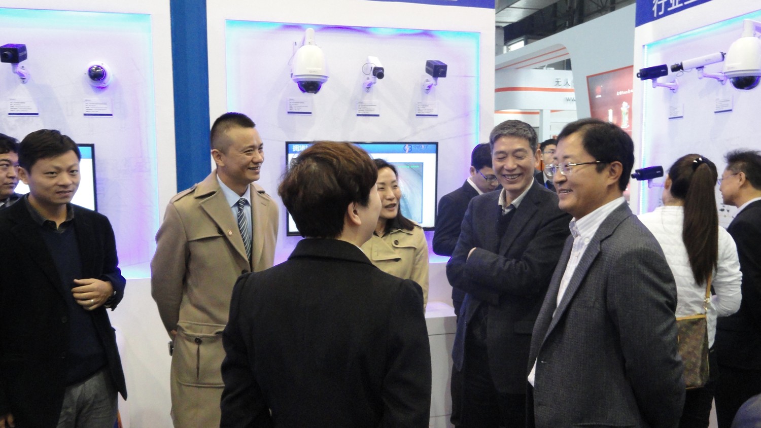 1440578428579090ASrl.jpg 1440578428579090ASrl.jpg